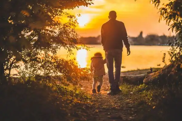 image of dad and child - parental alienation Greater London
